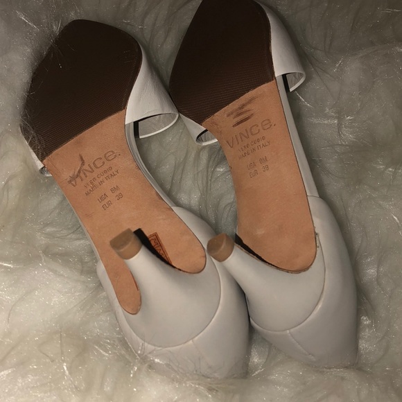 COPY - Vince Aurelian 2 Tone D’Orsay Kitten Heel Pump 8M - Picture 7 of 12